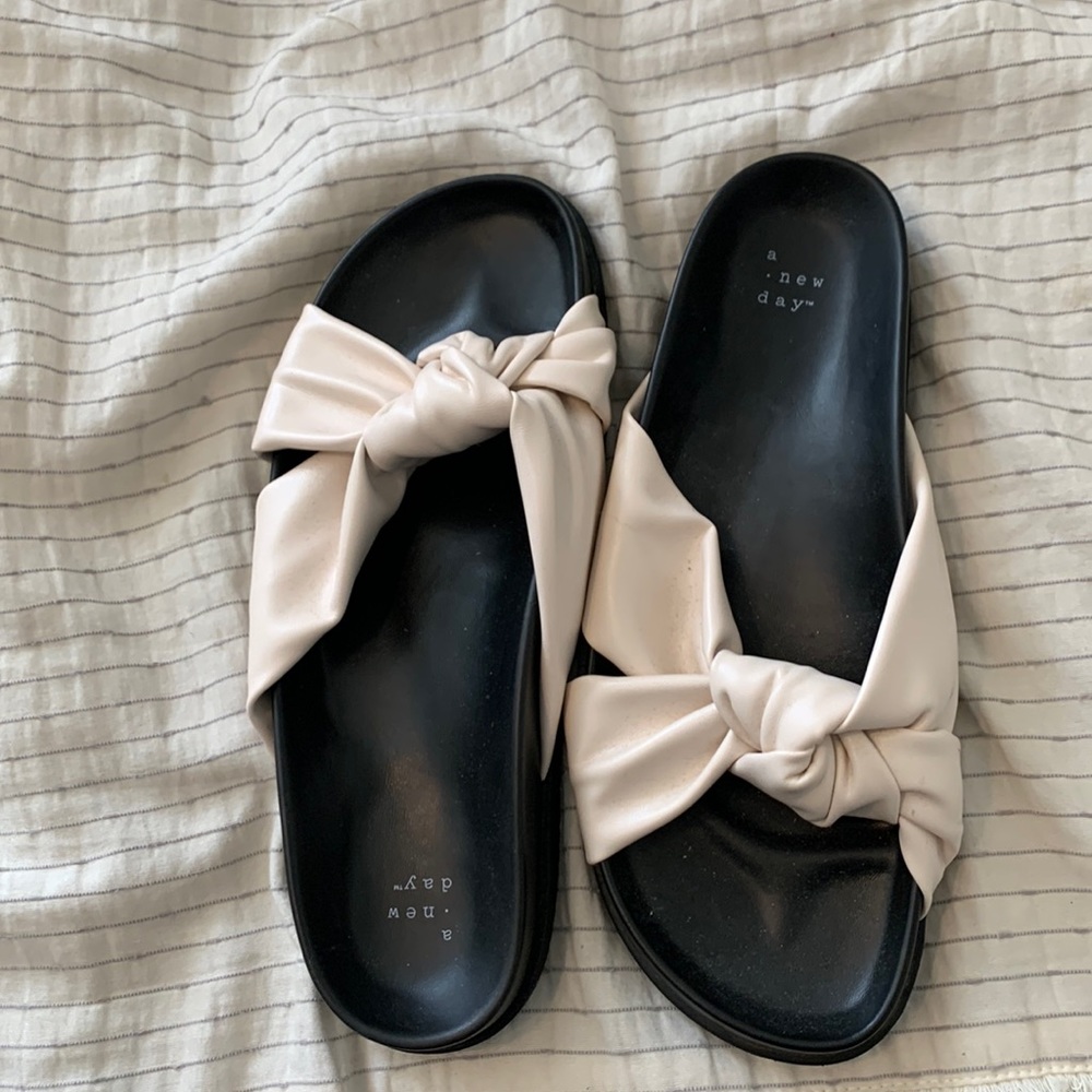 Black womens sandals